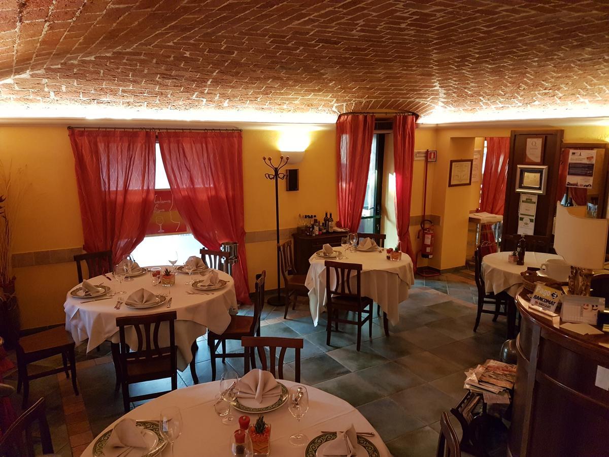 Madama Vigna Hotell Baldichieri Exteriör bild