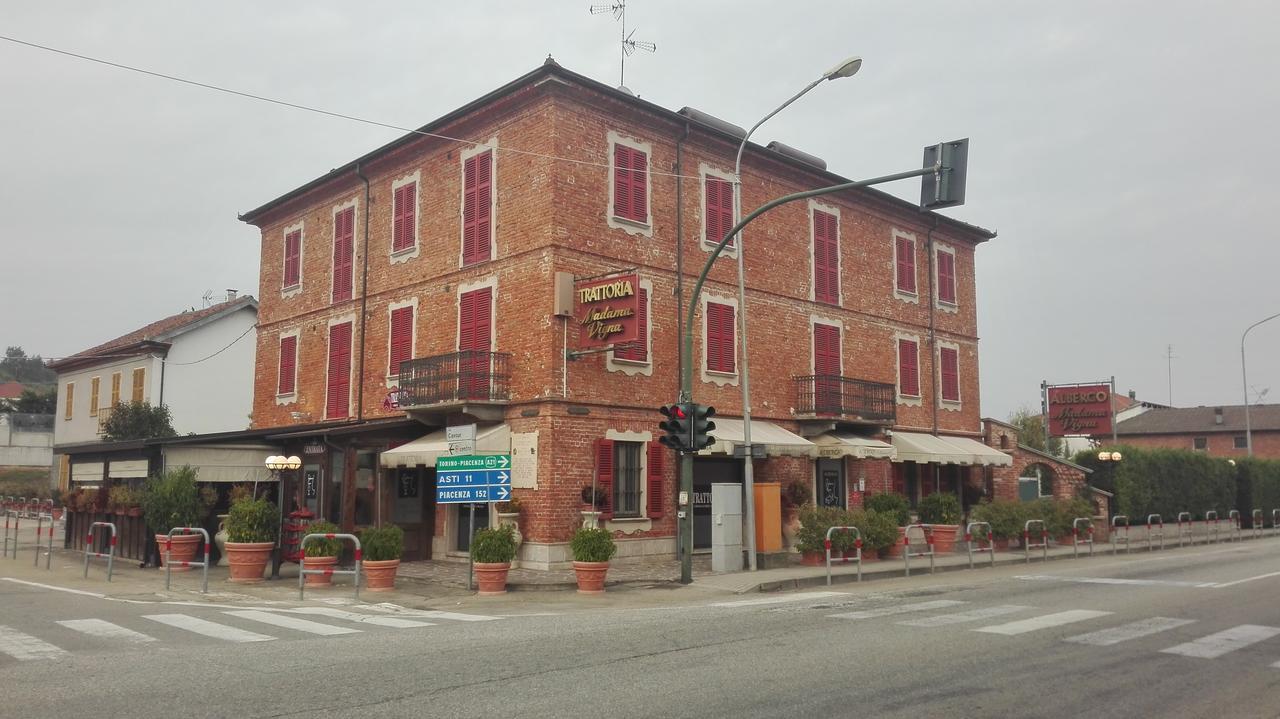 Madama Vigna Hotell Baldichieri Exteriör bild